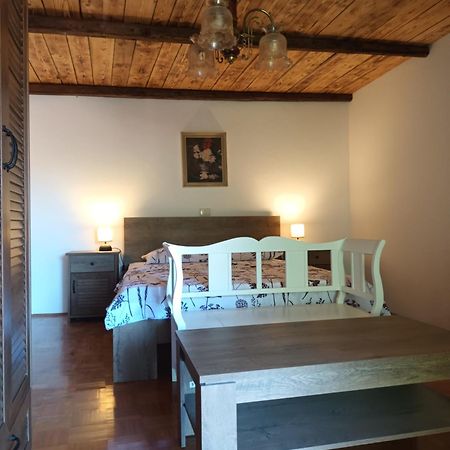 Apartma Brina 3 세자나 외부 사진